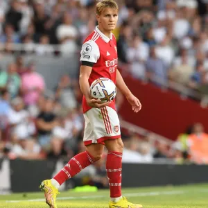 Arsenal's Martin Odegaard Shines in Premier League Clash Against Fulham Arsenal's Martin Odegaard Shines in Premier League Clash Against Fulham