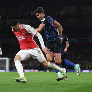 Arsenal's Martinelli Dashes Through Emirates Stadium Against Sevilla in 2023-24 Champions League