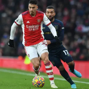 Arsenal's Martinelli Faces Off Against Burnley's Lennon in Premier League Clash