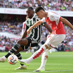 Arsenal's Martinelli Fires Against Manchester United in 2023-24 Premier League Clash