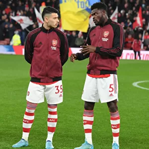 Arsenal's Martinelli and Partey Prepare for Arsenal v Liverpool Clash (2021-22)