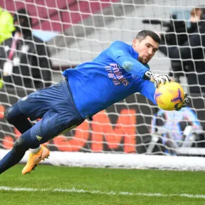 Arsenal's Mat Ryan in Action at Empty Villa Park: Aston Villa vs Arsenal, Premier League 2021