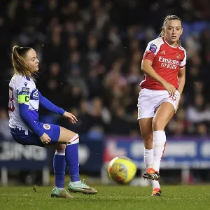 Arsenal's McCabe Goes Head-to-Head with Reading's Woodham in Conti Cup Showdown Arsenal's McCabe Goes Head-to-Head with Reading's Woodham in Conti Cup Showdown