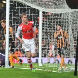 Arsenal's Per Mertesacker Scores the Winner Against Hull City in FA Cup Third Round