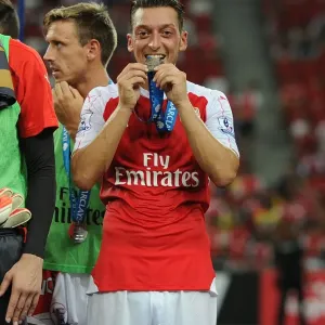 Arsenal's Mesut Ozil Leads the Team to Asia Trophy Victory over Everton Arsenal's Mesut Ozil Leads the Team to Asia Trophy Victory over Everton