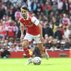 Arsenal's Midfield Showdown: Fabio Vieira vs. Tottenham in the 2022-23 Premier League Clash