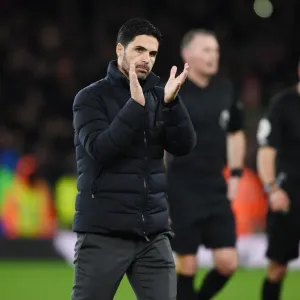 Arsenal's Mikel Arteta Applauding Fans After Arsenal vs. Liverpool Match, Premier League 2021-22