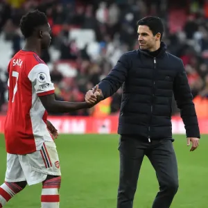 Arsenal's Mikel Arteta and Bukayo Saka Celebrate Victory Over Brentford Arsenal's Mikel Arteta and Bukayo Saka Celebrate Victory Over Brentford