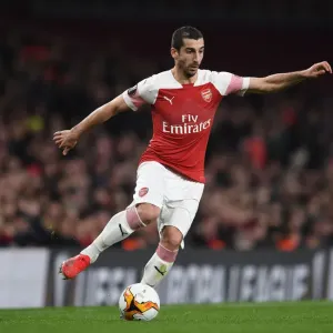 Arsenal's Mkhitaryan in Action: Europa League Showdown Against BATE Borisov (2018-19) Arsenal's Mkhitaryan in Action: Europa League Showdown Against BATE Borisov (2018-19)