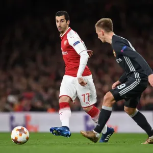 Arsenal's Mkhitaryan Fends Off CSKA's Kuchaev in Europa League Quarterfinal Clash