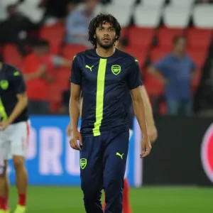 Arsenal's Mohamed Elneny Readies for Paris Saint-Germain Showdown in UEFA Champions League (2016-17)