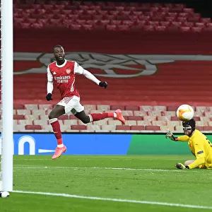Arsenal's Nicolas Pepe Scores Chip Against Slavia Praha in Empty Europa League Quarterfinal