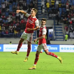 Arsenal's Odegaard and Vieira: Celebrating Goals Against AC Milan at Dubai Super Cup