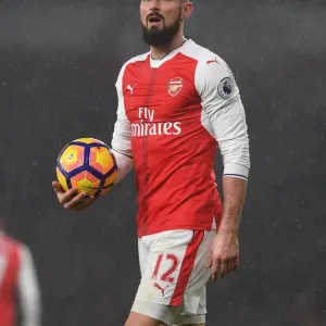 Arsenal's Olivier Giroud in Action against Watford in the Premier League (2016-17)