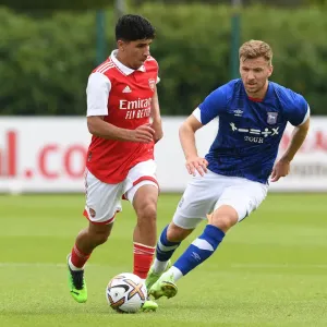 Arsenal's Oulad M'hannach Trains Ahead of Arsenal vs Ipswich Town Pre-Season Friendly, 2022