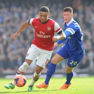 Arsenal's Oxlade-Chamberlain Clashes with Everton's Barkley in FA Cup Quarter-Final Arsenal's Oxlade-Chamberlain Clashes with Everton's Barkley in FA Cup Quarter-Final