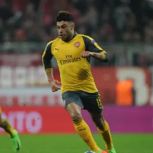 Arsenal's Oxlade-Chamberlain Faces Bayern Munchen in 2016-17 UEFA Champions League Arsenal's Oxlade-Chamberlain Faces Bayern Munchen in 2016-17 UEFA Champions League
