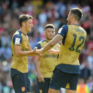 Arsenal's Ozil and Giroud: Celebrating Goals in Emirates Cup 2015/16