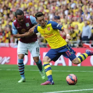 Arsenal's Ozil Leads FA Cup Victory Over Aston Villa (4-0) Arsenal's Ozil Leads FA Cup Victory Over Aston Villa (4-0)