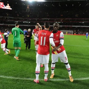 Arsenal's Ozil and Sagna: Pre-Match Moment at Emirates Stadium (Arsenal v Chelsea, 2013-14)