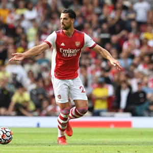 Arsenal's Pablo Mari Goes Head-to-Head with Chelsea in the 2021-22 Premier League Showdown