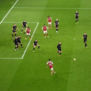 Arsenal's Pepe Fires Shot in Empty Europa League Clash Against Dundalk Arsenal's Pepe Fires Shot in Empty Europa League Clash Against Dundalk