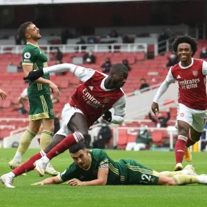 Arsenal's Pepe and Willian Celebrate Goal Against Sheffield United (2020-21) Arsenal's Pepe and Willian Celebrate Goal Against Sheffield United (2020-21)