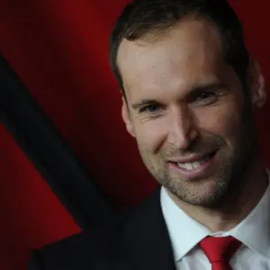 Arsenal's Petr Cech Secures 2-0 Victory Over Reading in EFL Cup