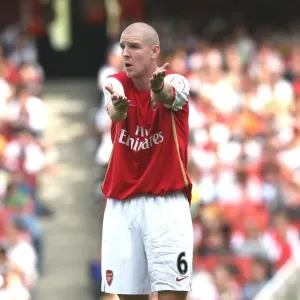Arsenal's Philippe Senderos Leads Team to 2-1 Victory over Paris Saint-Germain at Emirates Cup 2007 Arsenal's Philippe Senderos Leads Team to 2-1 Victory over Paris Saint-Germain at Emirates Cup 2007