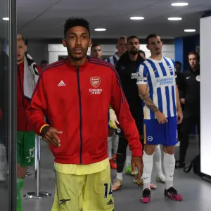 Arsenal's Pierre-Emerick Aubameyang Prepares for Brighton & Hove Albion Clash (2021-22 Premier League)