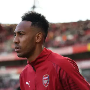 Arsenal's Pierre-Emerick Aubameyang Ready for Kick-off Against Watford (2018-19)
