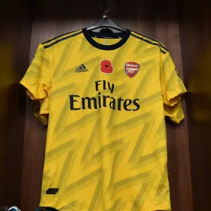 Arsenal Poppy Jersey Print (2019-20 Premier League) Arsenal Poppy Jersey Print (2019-20 Premier League)