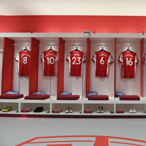 Arsenal's Pre-Match Focus: Inside the Changing Room before Battle against Burnley (Premier League 2021-22)