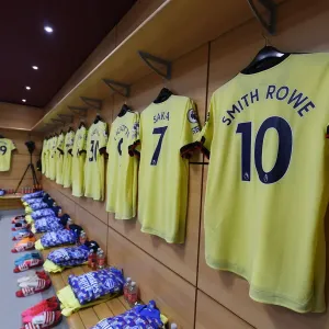 Arsenal's Pre-Match Huddle: Aston Villa vs Arsenal, Premier League 2021-22 Arsenal's Pre-Match Huddle: Aston Villa vs Arsenal, Premier League 2021-22