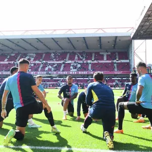 Arsenal's Premier League Showdown at Nottingham Forest: Pre-Match Warm-Up