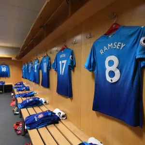 Arsenal's Preparedness: A Peek into the Gunners Changing Room before Swansea Clash (2017-18) Arsenal's Preparedness: A Peek into the Gunners Changing Room before Swansea Clash (2017-18)