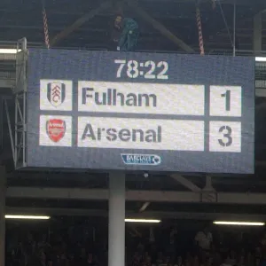 Arsenal's Quest for Victory: Fulham vs Arsenal, Premier League 2013-14 Arsenal's Quest for Victory: Fulham vs Arsenal, Premier League 2013-14