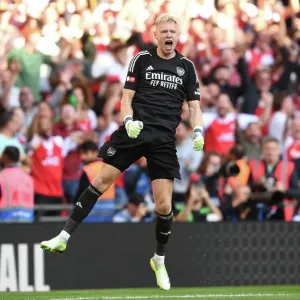 Arsenal's Ramsdale Saves Penalty in Community Shield Thriller: Arsenal vs. Manchester City (2023-24) Arsenal's Ramsdale Saves Penalty in Community Shield Thriller: Arsenal vs. Manchester City (2023-24)