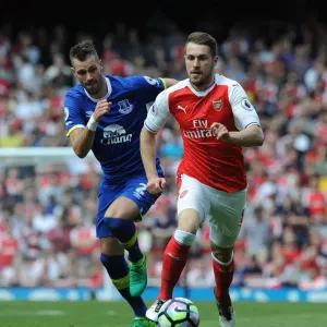 Arsenal's Ramsey Clashes with Everton's Schneiderlin in Premier League Showdown Arsenal's Ramsey Clashes with Everton's Schneiderlin in Premier League Showdown