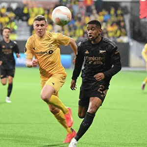 Arsenal's Reiss Nelson in Action against Bodø/Glimt in UEFA Europa League Group A (2022-23)