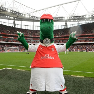 Arsenal's Roaring Mascot Gunnersaurus Gears Up for Emirates Cup 2015/16: Arsenal vs VfL Wolfsburg