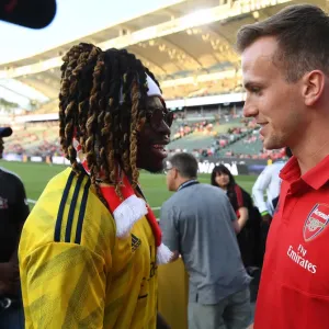 Arsenal's Rob Holding Meets NFL Star Jay Ajayi Ahead of Arsenal vs. Bayern Munich in LA