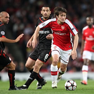 Arsenal's Rosicky and Bravo Shine in 2:0 UEFA Champions League Victory over Olympiacos at Emirates Stadium, September 29, 2009