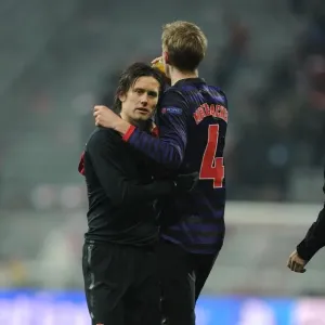 Arsenal's Rosicky and Mertesacker: Defeated Faces after Bayern Munich Clash in Champions League