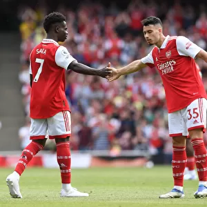 Arsenal's Saka and Martinelli in Action: Arsenal v Everton, Premier League 2021-22