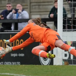 Arsenal's Sari van Veenendaal Saves Penalty in FA Cup Quarterfinals: Arsenal Ladies 2-2 Notts County Ladies (Arsenal Win) Arsenal's Sari van Veenendaal Saves Penalty in FA Cup Quarterfinals: Arsenal Ladies 2-2 Notts County Ladies (Arsenal Win)