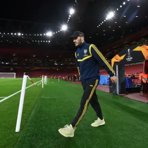 Arsenal's Sead Kolasinac Readies for Europa League Battle against Vitoria Guimaraes Arsenal's Sead Kolasinac Readies for Europa League Battle against Vitoria Guimaraes