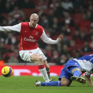 Arsenal's Senderos Shines as They Top Blackburn Rovers 2-0 Arsenal's Senderos Shines as They Top Blackburn Rovers 2-0