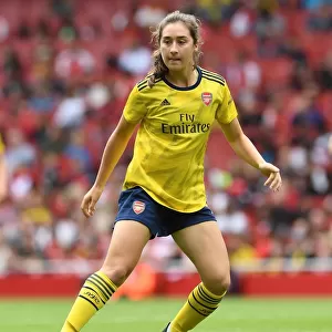 Arsenal's Silvana Flores in Action at Emirates Cup Against FC Bayern Munich (2019-20)