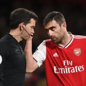 Arsenal's Sokratis in Deep Discussion with FA Cup Linesman: A Pivotal Moment during Arsenal vs Leeds United Arsenal's Sokratis in Deep Discussion with FA Cup Linesman: A Pivotal Moment during Arsenal vs Leeds United